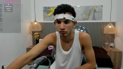 jdwhite18 online show from April 24, 4:15 am