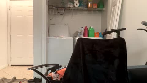 Snapshot of jdx00 chatting on November 28, 4:37 am jdx00 online show from November 28, 4:37 am