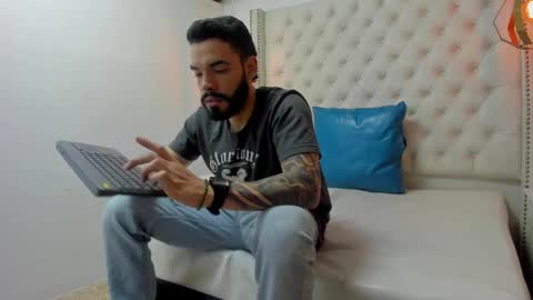 JEAN online show from April 21, 1:42 am