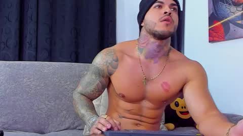 Jean  axelcrow       Modelo Independiente online show from January 24, 8:13 am