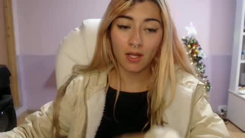 Jean online show from December 9, 11:45 pm