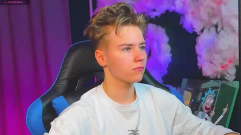 jean_wilsons online show from November 21, 11:20 am