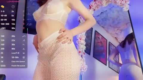 Jeane  online show from June 28, 11:00 pm