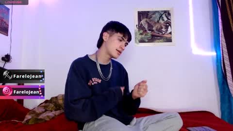 Snapshot of jeanfarelo chatting on January 5, 3:43 am Jean online show from January 5, 3:43 am