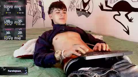 Snapshot of jeanfarelo chatting on October 24, 11:34 pm Jean online show from October 24, 11:34 pm