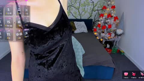 jeanniefox_ online show from December 30, 7:48 am