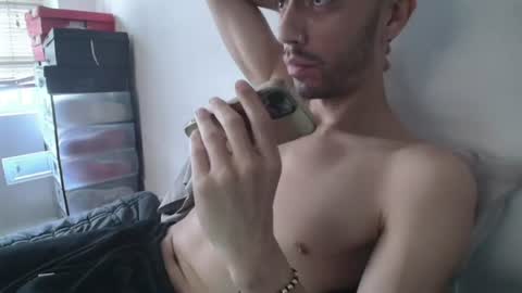 Snapshot of jeanpierbello7 chatting on June 22, 9:45 pm jean pier bello Silva online show from June 22, 9:45 pm