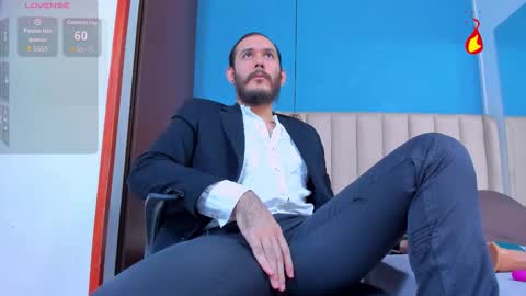 Snapshot of jeanpiere02 chatting on September 14, 3:49 am Jeanpiere online show from September 14, 3:49 am