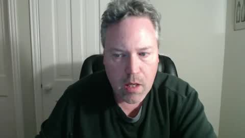 Snapshot of jeb5150 chatting on December 29, 7:06 am JE online show from December 29, 7:06 am