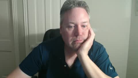 Snapshot of jeb5150 chatting on October 18, 2:47 am JE online show from October 18, 2:47 am