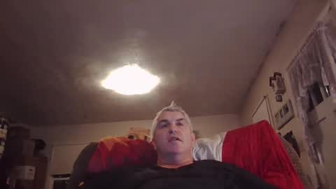 dadbody71 online show from December 30, 1:58 am