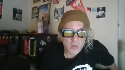 Snapshot of jeepster9 chatting on April 8, 6:57 am jeepster9 online show from April 8, 6:57 am