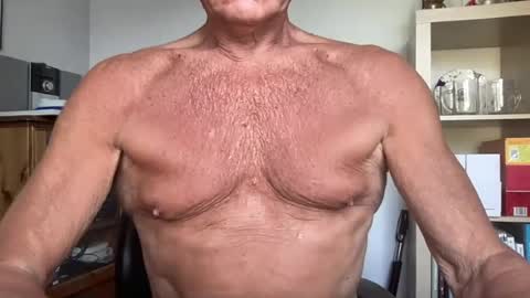 Sensual Jeeves online show from August 3, 7:51 am