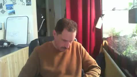 Snapshot of jef74700 chatting on March 11, 6:53 am Jrme online show from March 11, 6:53 am