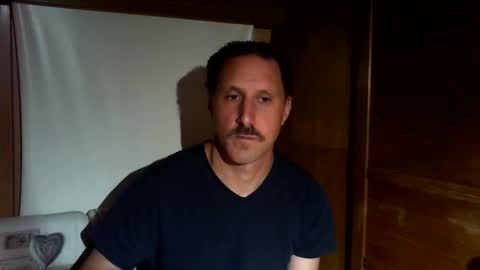 Snapshot of jef74700 chatting on June 4, 5:35 am Jrme online show from June 4, 5:35 am