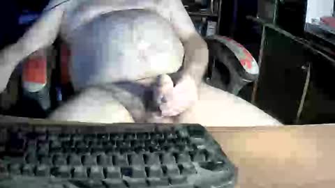 Snapshot of jeff_40962 chatting on December 18, 1:33 am Jeffrey Sinclair online show from December 18, 1:33 am