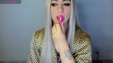  ashley   online show from April 1, 8:37 am