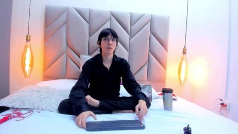 JeffBellfort online show from December 16, 8:47 pm