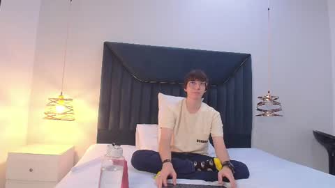Snapshot of jeffbellfort chatting on June 18, 8:57 pm JeffBellfort online show from June 18, 8:57 pm