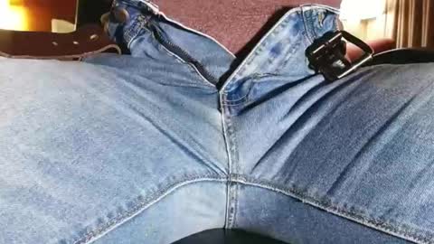 jeffersonel online show from November 29, 5:21 am