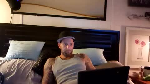 Doingitright online show from November 28, 2:03 am