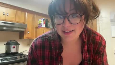 Jelli online show from February 25, 8:03 am