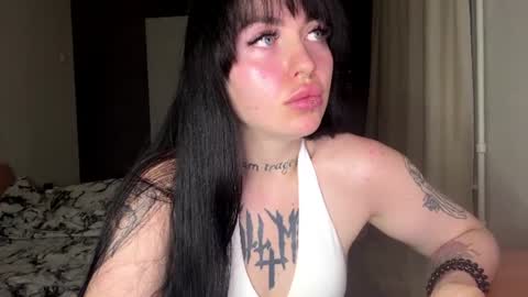 jellyfreya online show from June 25, 8:35 pm