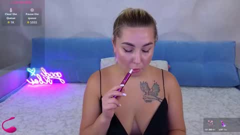 Alice online show from September 22, 1:02 pm