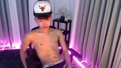 Snapshot of jemart_urnaughtboy chatting on May 9, 10:31 am jemart_urnaughtboy online show from May 9, 10:31 am