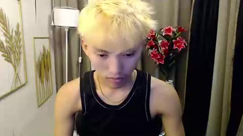 Snapshot of jemart_urnaughtboy chatting on June 9, 12:39 pm jemart_urnaughtboy online show from June 9, 12:39 pm