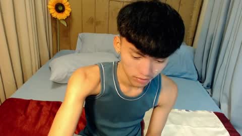 jemart_urnaughtboy online show from July 23, 12:13 am