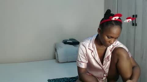 Snapshot of jemimaaam chatting on April 23, 10:47 am Jemmi online show from April 23, 10:47 am