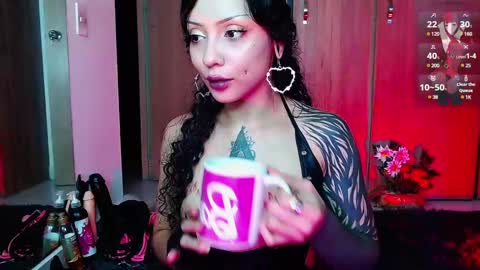 Snapshot of jen_ziur chatting on December 6, 8:37 am jen online show from December 6, 8:37 am