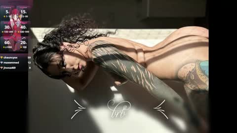 Snapshot of jen_ziur chatting on December 31, 4:25 pm jen online show from December 31, 4:25 pm