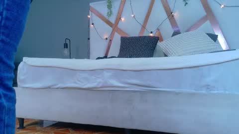 Jena  online show from February 24, 3:15 am