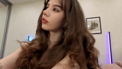 Snapshot of jenie_fire chatting on May 27, 1:30 pm Dolly online show from May 27, 1:30 pm
