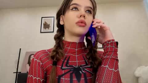 Snapshot of jenie_fire chatting on June 5, 1:28 pm Dolly online show from June 5, 1:28 pm