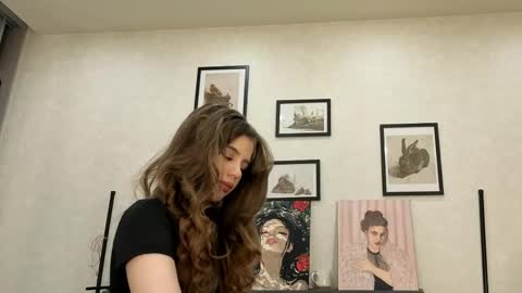 Snapshot of jenie_fire chatting on June 9, 1:23 pm Dolly online show from June 9, 1:23 pm