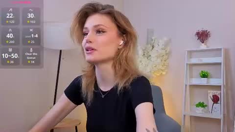 jenifercloudy online show from June 20, 11:57 am