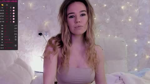 Snapshot of jeniferji chatting on September 17, 8:16 am EvaSileZ online show from September 17, 8:16 am
