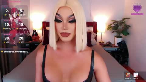 Queen Jenifer online show from April 21, 4:52 am