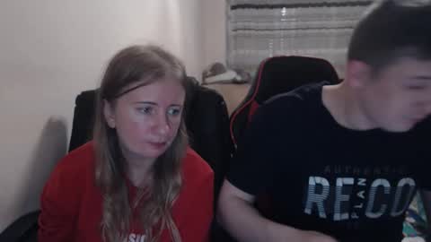 JenisAndPeter online show from October 25, 7:30 pm