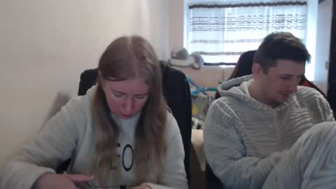 JenisAndPeter online show from December 14, 8:09 am