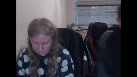 JenisAndPeter online show from April 2, 4:37 pm