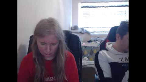 JenisAndPeter online show from April 13, 8:09 am