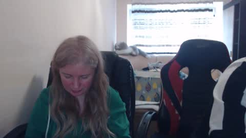 JenisAndPeter online show from April 15, 5:42 pm