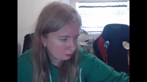 JenisAndPeter online show from April 16, 8:04 am