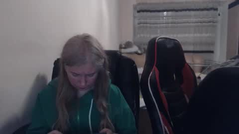 JenisAndPeter online show from April 18, 6:56 pm