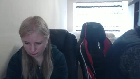 JenisAndPeter online show from April 24, 6:16 am