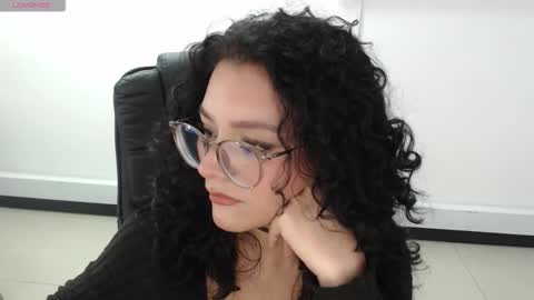 jenn online show from November 27, 9:50 pm